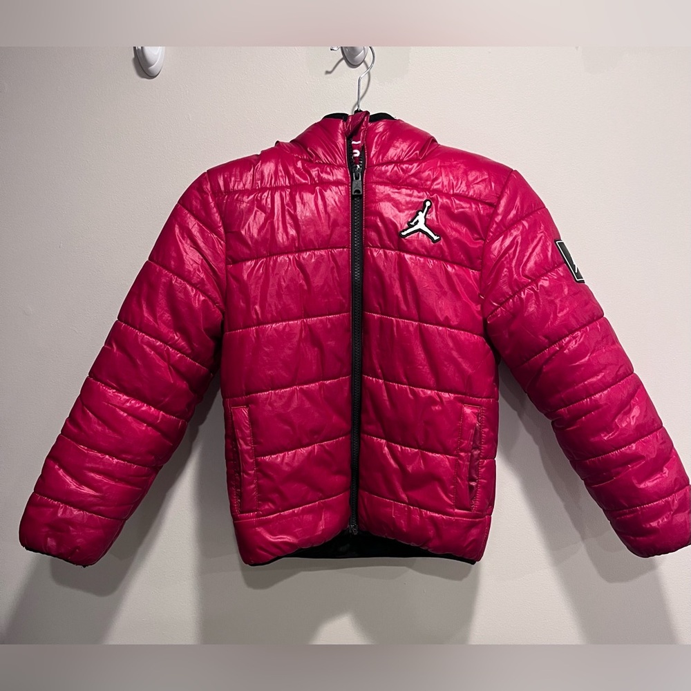 Jordan Brand Big Kids Jacket, Red Puffer in size small